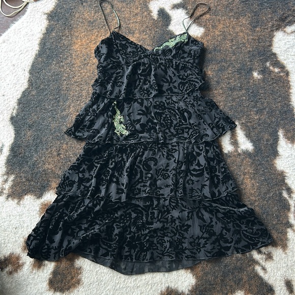 Blumarine velvet & silk stunning sexy dress with Swarovski crystals on it. EU 40 - Picture 3 of 10